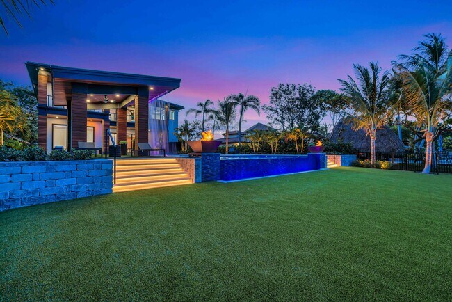 Building Photo - 416 S Lake Dr