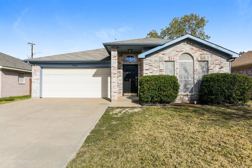 Primary Photo - 10408 Morning Dew St