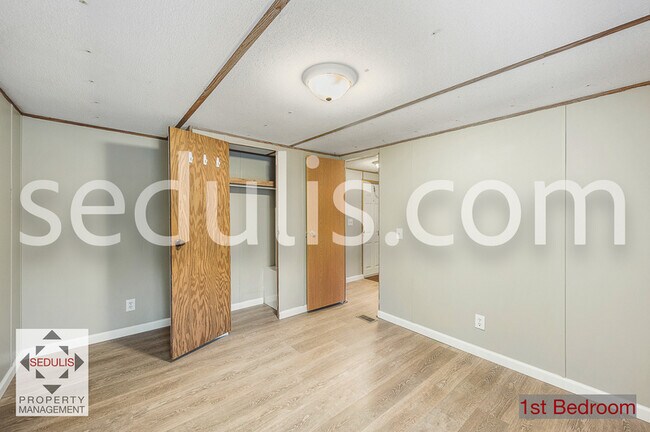 Building Photo - 354 Frankie Ln