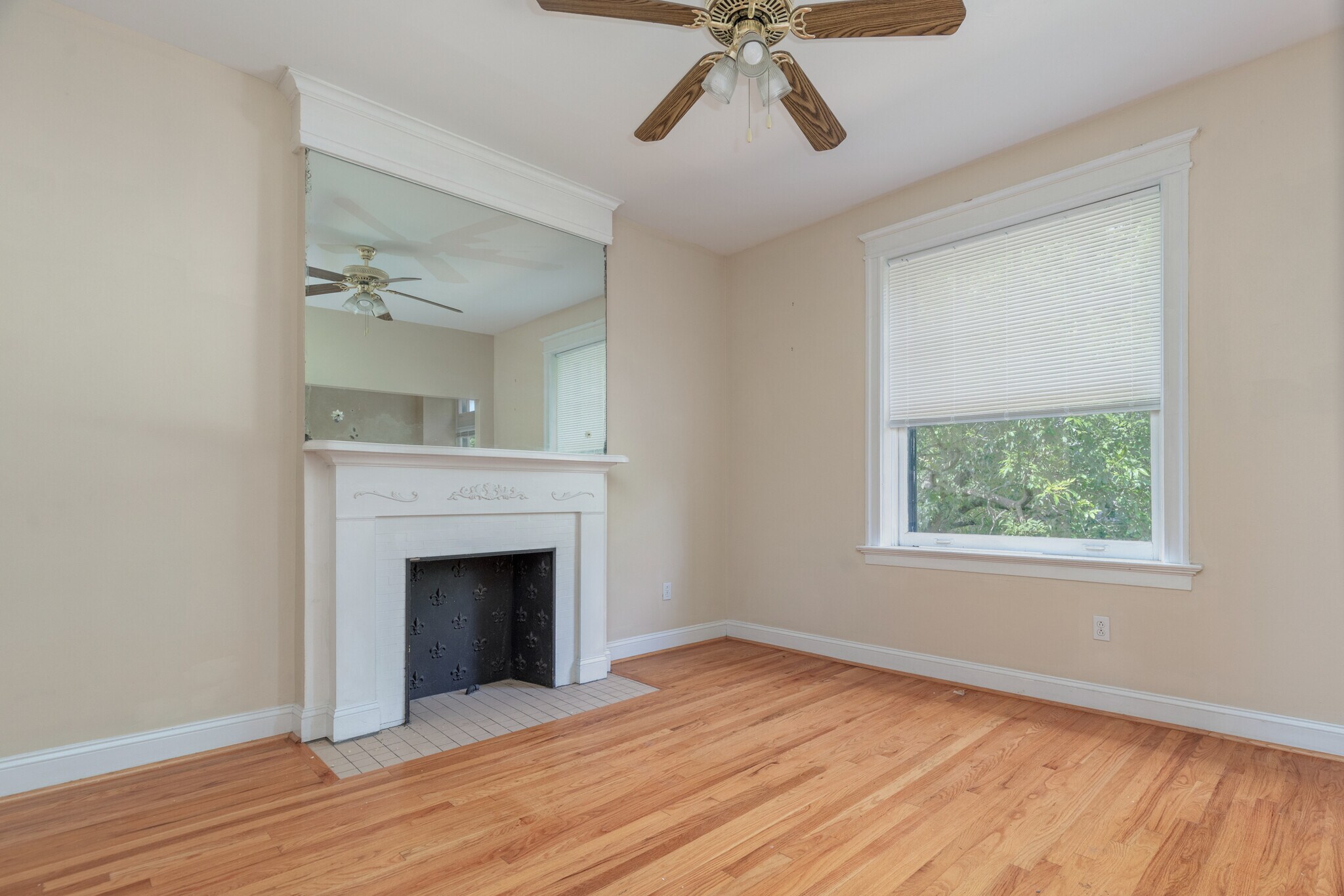 Building Photo - 6010 Washington Blvd