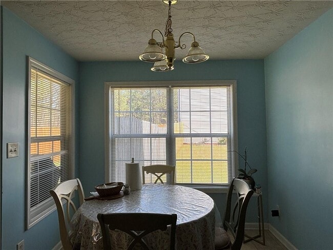 Building Photo - 3287 Baymount Way