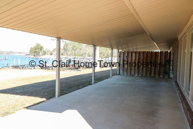 Building Photo - Remodeled Duplex on Logan Martin Lake