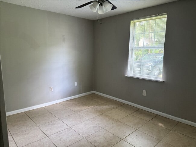 Building Photo - 5764 Cessna Dr