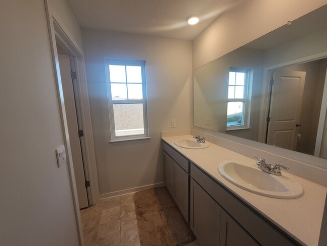 Building Photo - 131 Natalie Ln