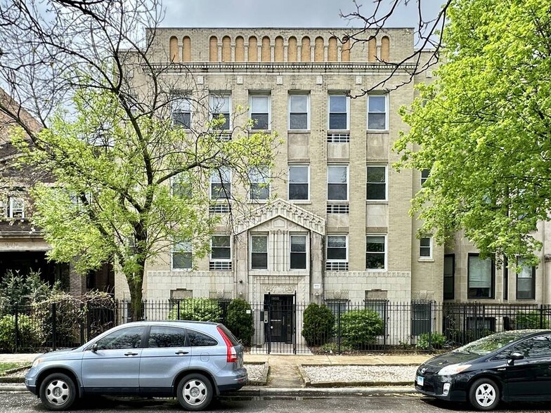 Primary Photo - 1850 N Humboldt Blvd