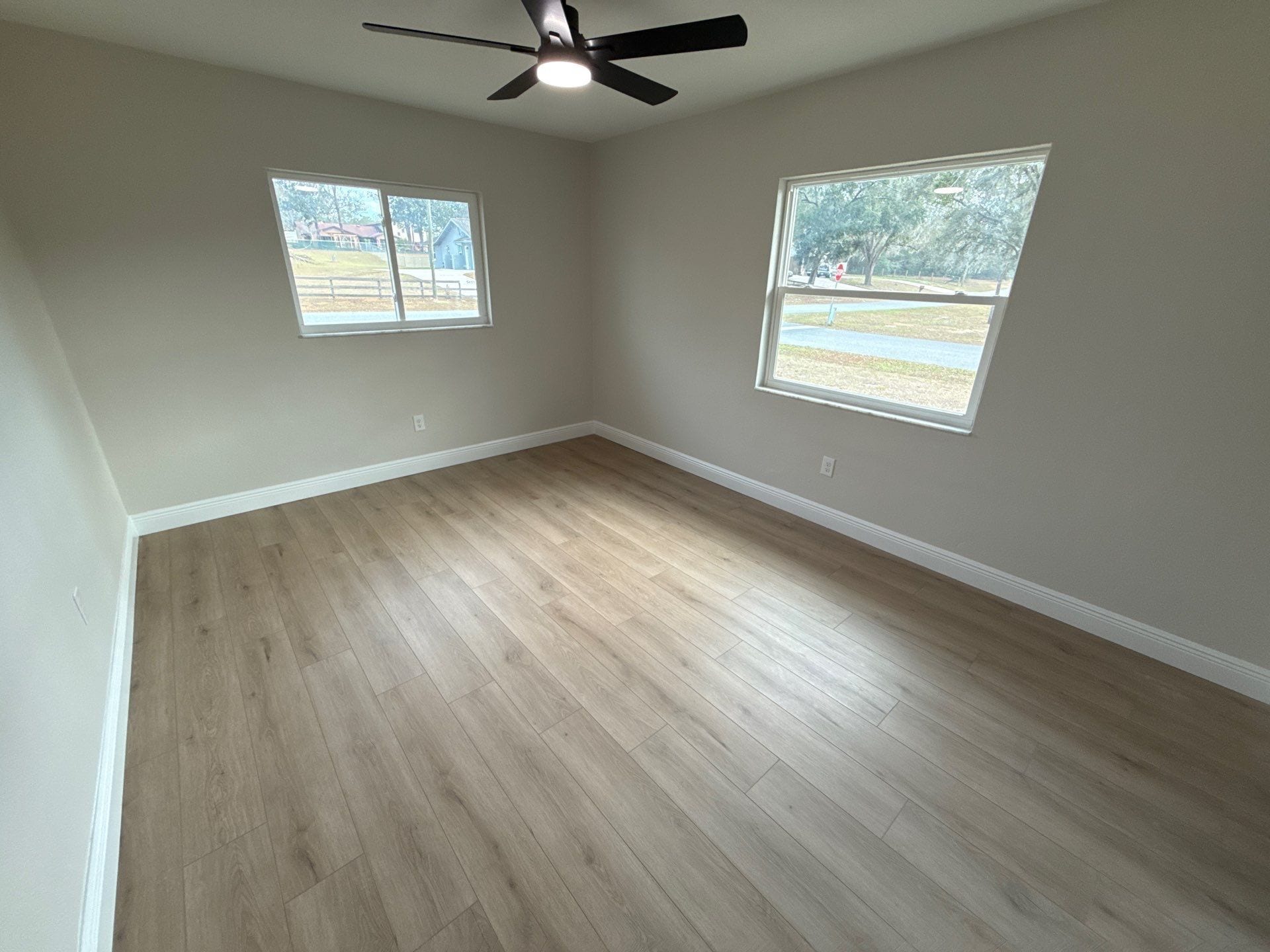 Building Photo - 5351 E Hopp Ln