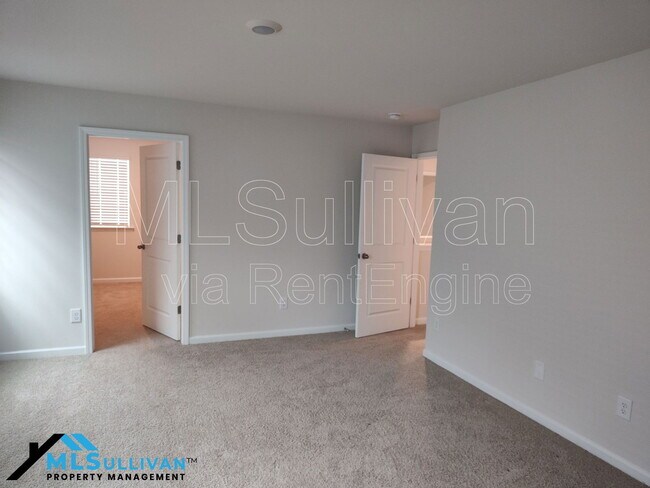 Building Photo - 2932 Egert Dr