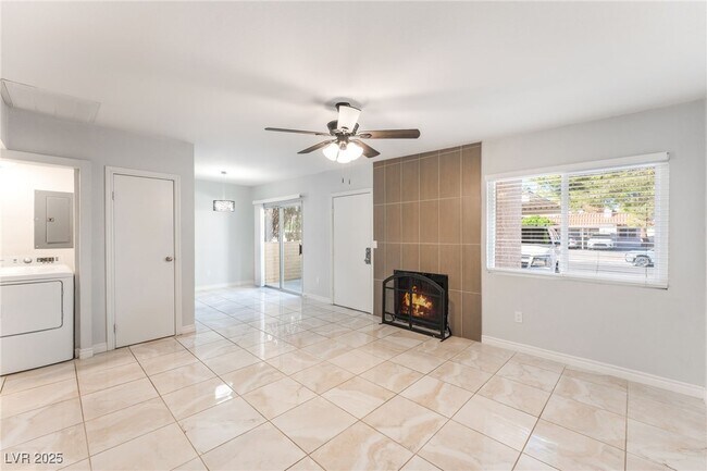 Building Photo - 2732 Eldora Cir