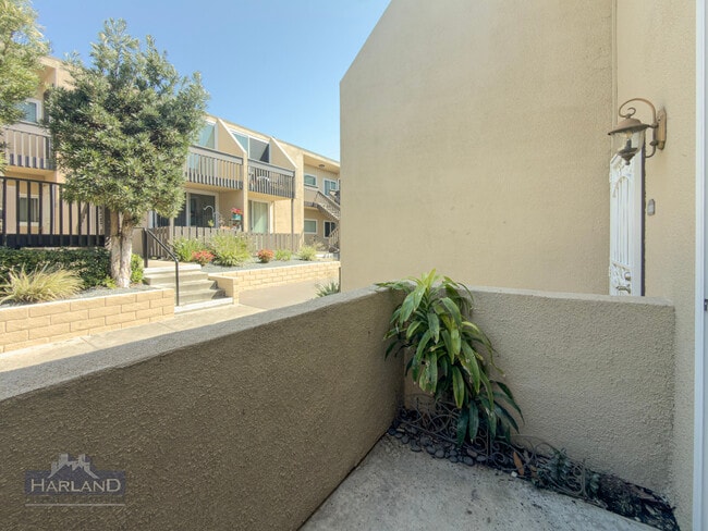 Building Photo - 6555 Mt Ada Rd