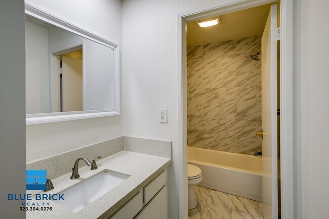 Building Photo - 5452 Corteen Pl