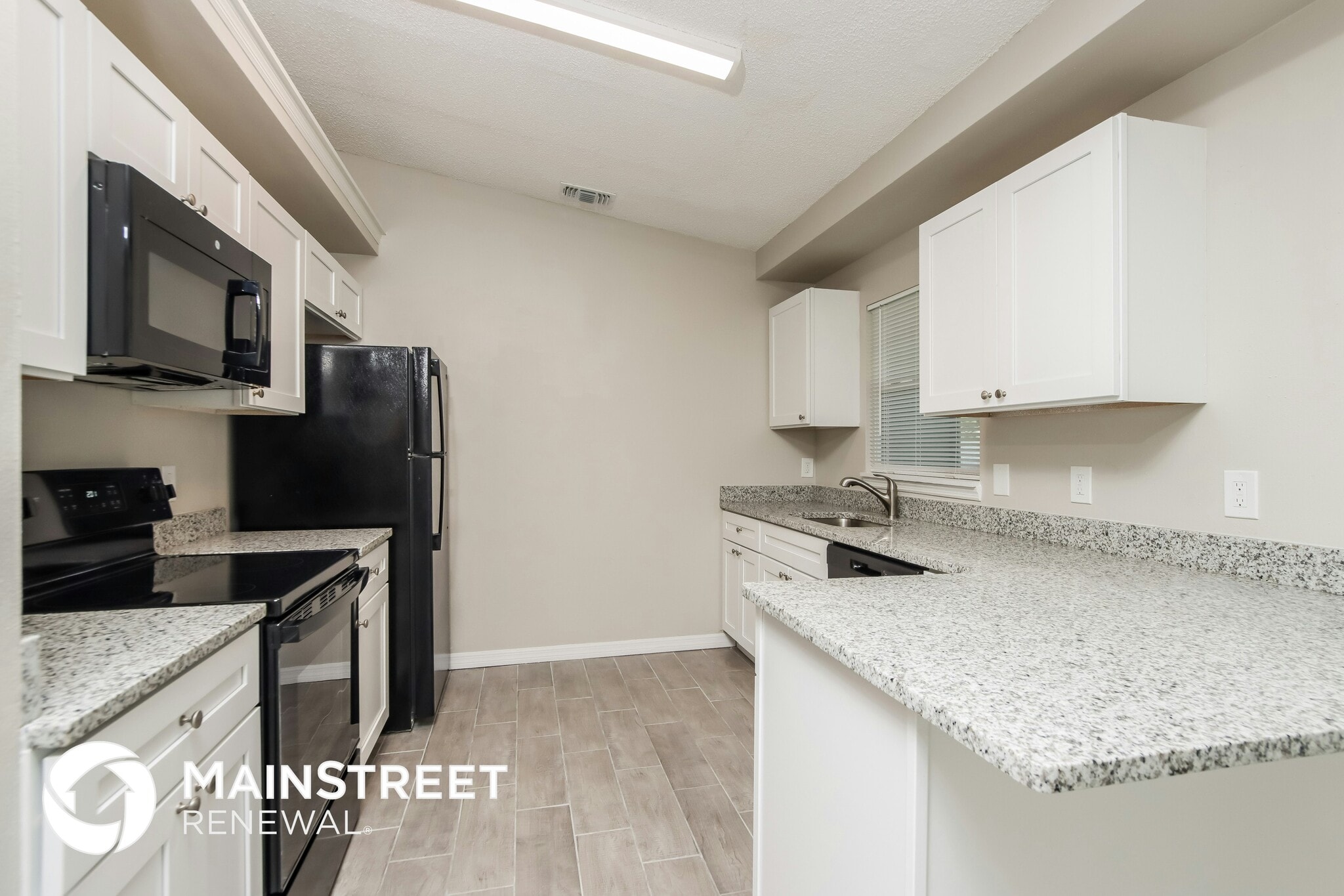 Building Photo - 1079 Beacon St NW