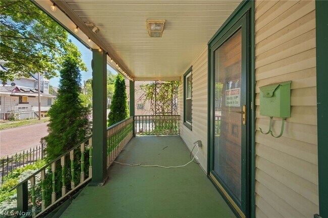 Building Photo - 6511 Fir Ave