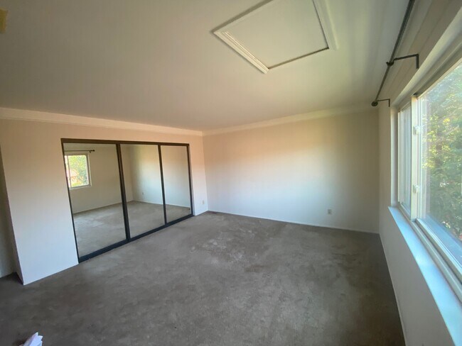 Building Photo - 4932 Buckboard Way