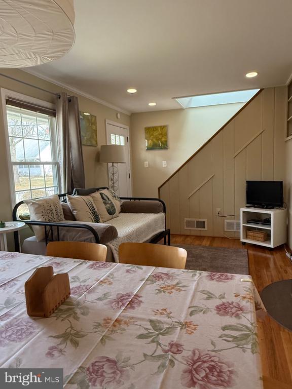 Building Photo - 407 Calvin Ln