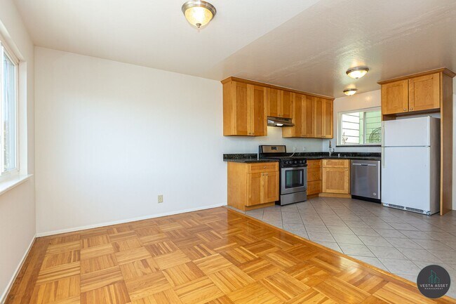 Building Photo - 153-155 Peralta Avenue