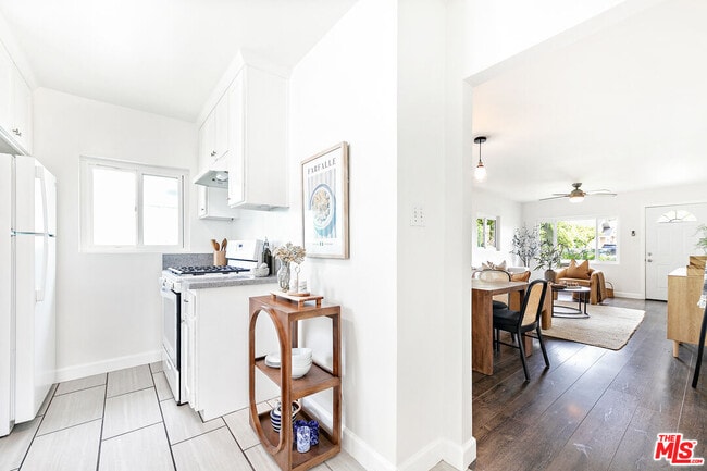 Building Photo - 441 N Ditman Ave