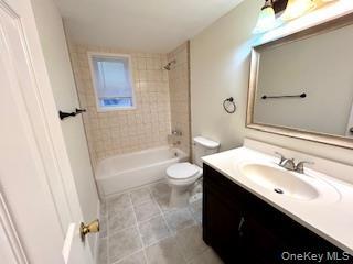 Building Photo - 285 Artist Lake Dr