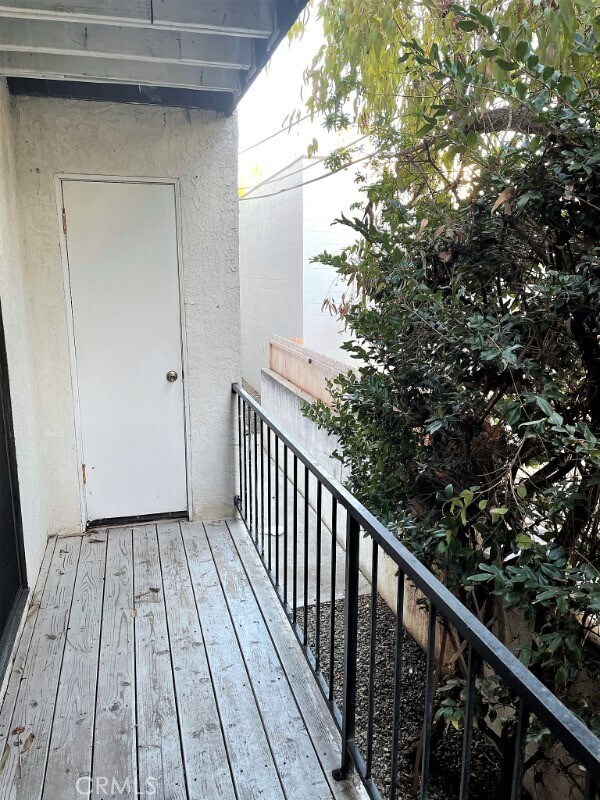 Building Photo - 101 W Canada