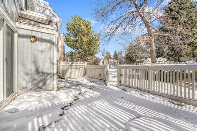 Building Photo - $2,590.00 - $300 OFF First Months' Rent - 4 Bedrooms, 2.5 Bathrooms, Single Family Home in Aurora...