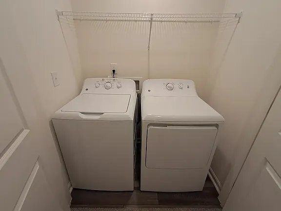 Building Photo - 2053 Trailside Dr