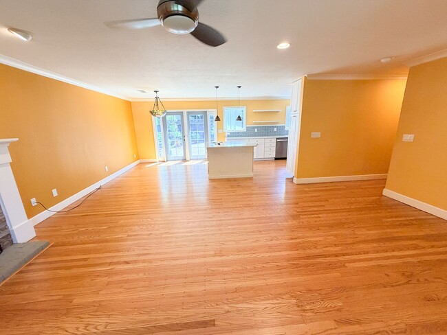 Building Photo - Spanish Style Home in Livermore Available Now!
