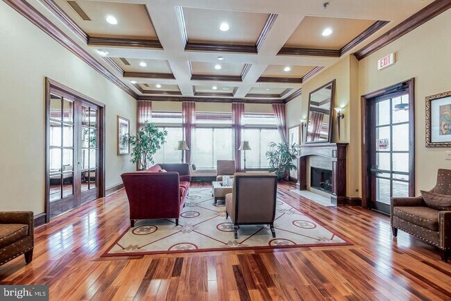 Building Photo - 12925 Centre Park Cir