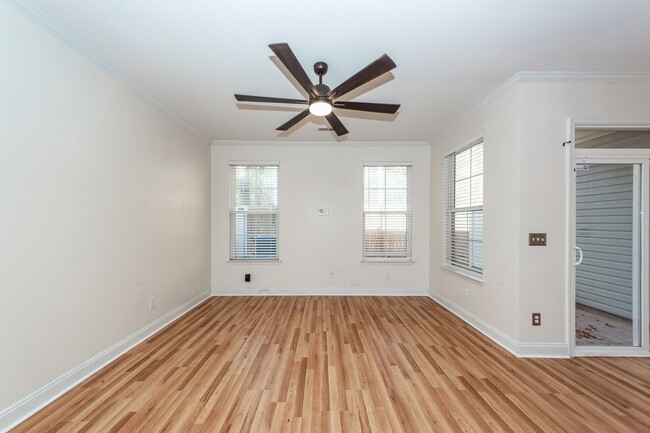 Building Photo - 3 Bedroom 2.5 Bath Townhome in Wescott Pla...