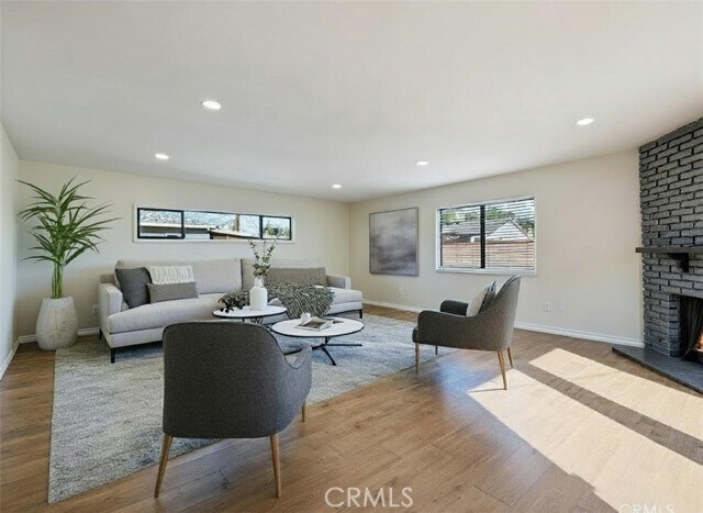 Building Photo - 44140 Lightwoods Ave