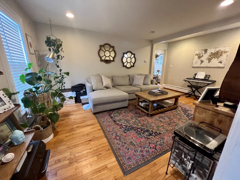 Building Photo - 30 Thorpe St