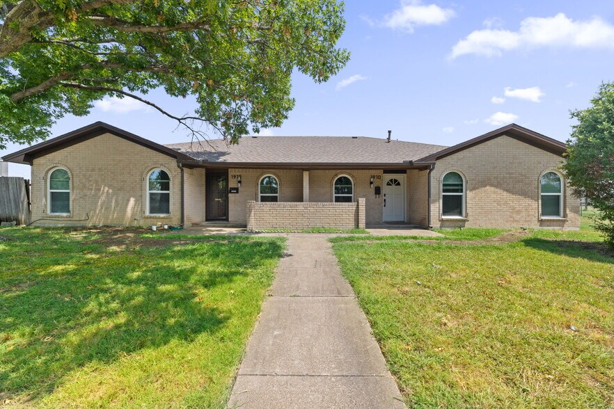 Building Photo - 1910 N Floyd Rd