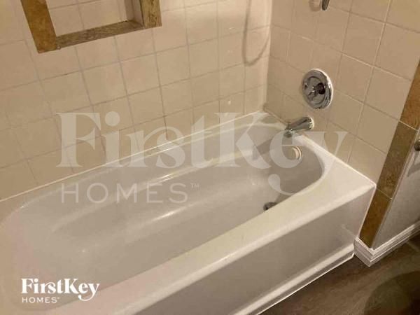 Building Photo - 4744 N Jasper St