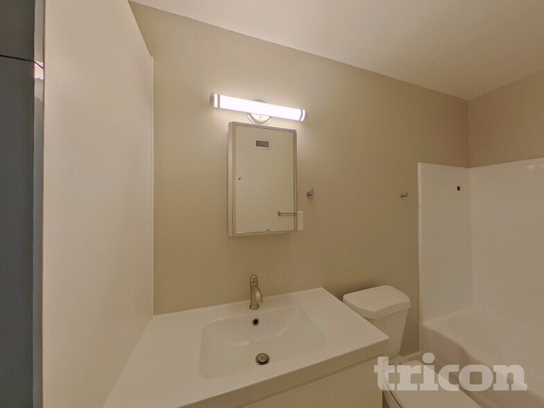 Building Photo - 7217 11th Ave N