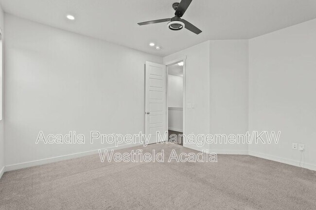 Building Photo - 298 Old Farm Ln