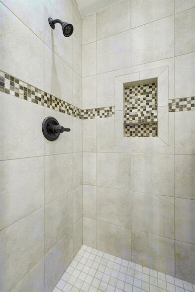 Building Photo - 3616 Burlington Dr