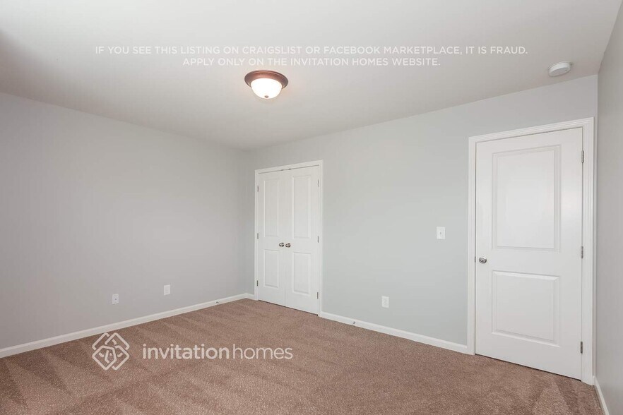 Building Photo - 7004 Dacian Ln