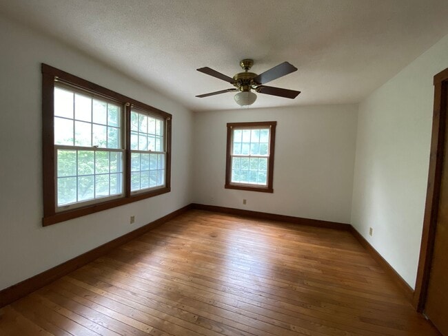 Building Photo - Coming Soon!!! Beautiful, Picture Perfect ...