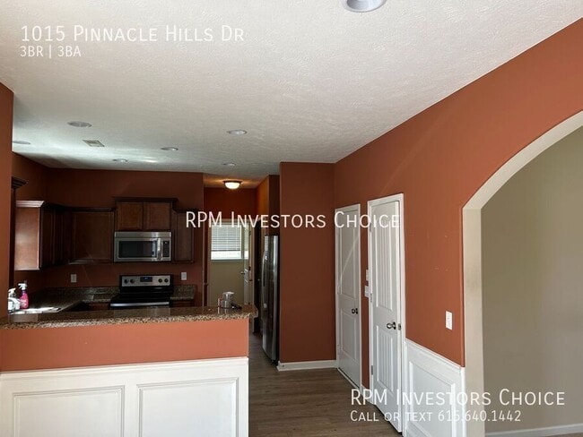 Building Photo - 1015 Pinnacle Hills Drive