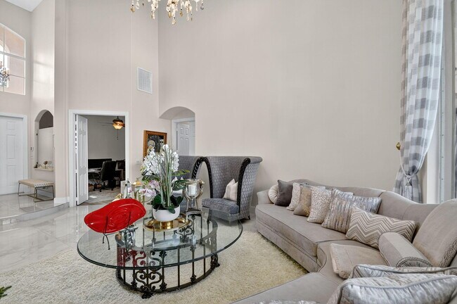 Building Photo - 9167 Oak Alley Dr