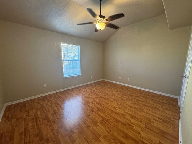 Building Photo - 3003 Baldwin Loop