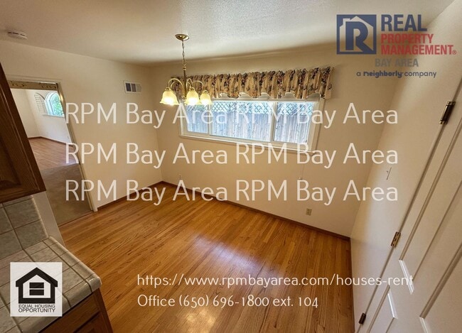 Building Photo - Spacious and Classic Home in Sunnyvale 3BD...
