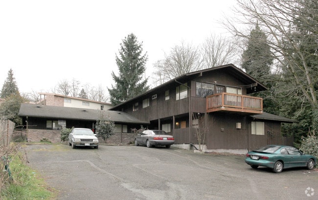 Primary Photo - 10075 Des Moines Memorial Dr S