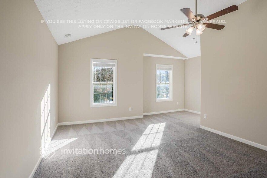 Building Photo - 2103 Manhattan Pkwy