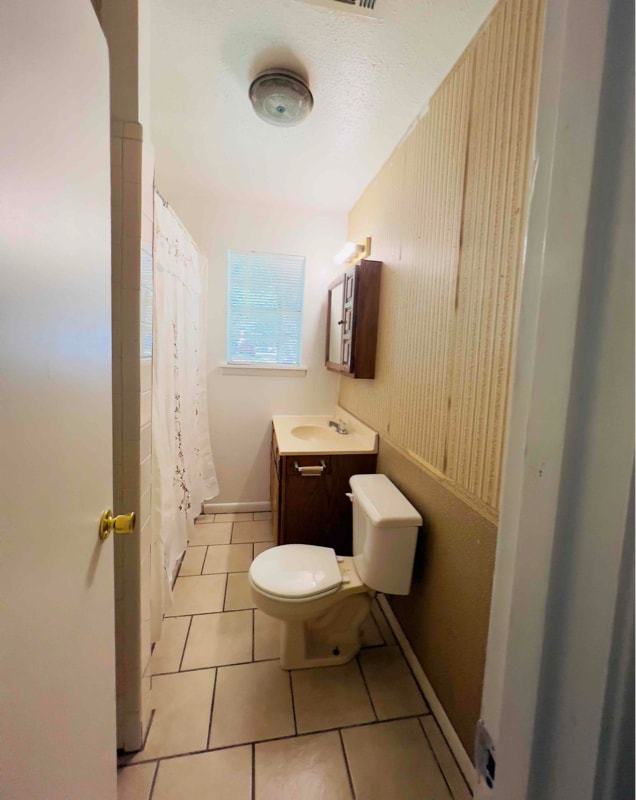 Building Photo - 14616 Joan Dr