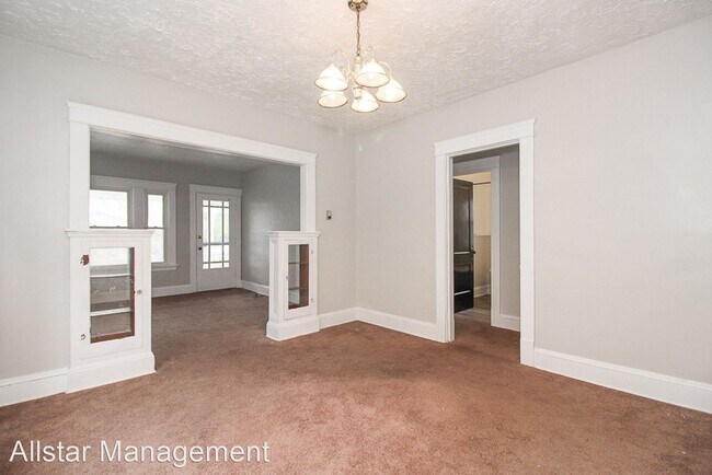 Building Photo - 2 br, 1 bath House - 11808 Parkhill Avenue Up