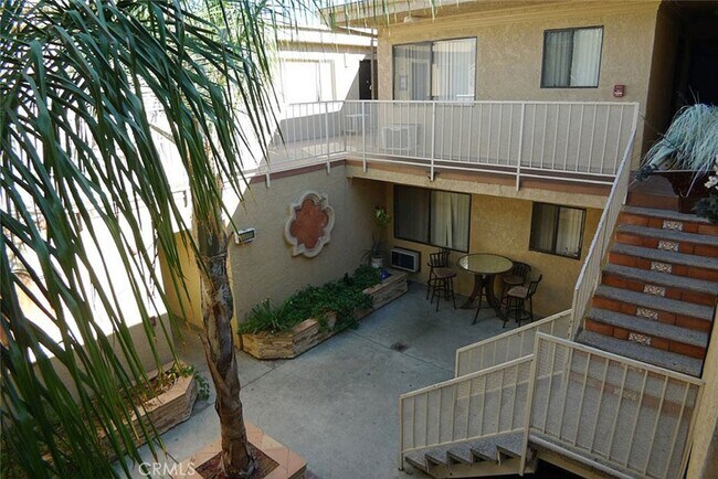 Building Photo - 8950 Memory Park Ave