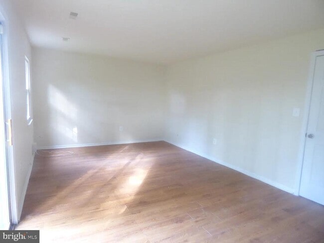 Building Photo - 802 Ivy League Ln