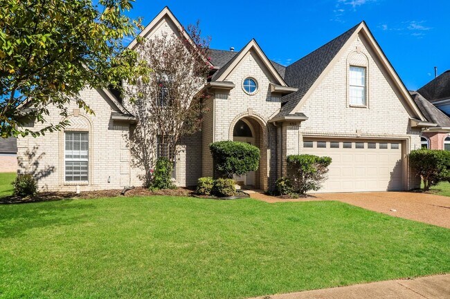 Building Photo - 4704 Ashcroft Dr