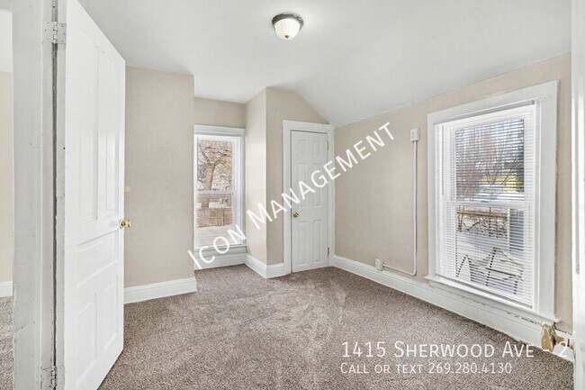 Building Photo - 1415 Sherwood Ave