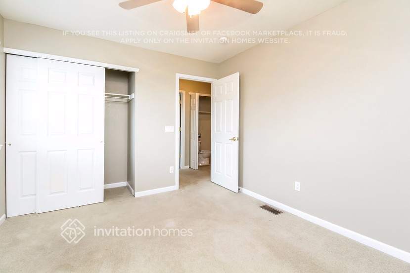 Building Photo - 3205 Oakes Mill Pl