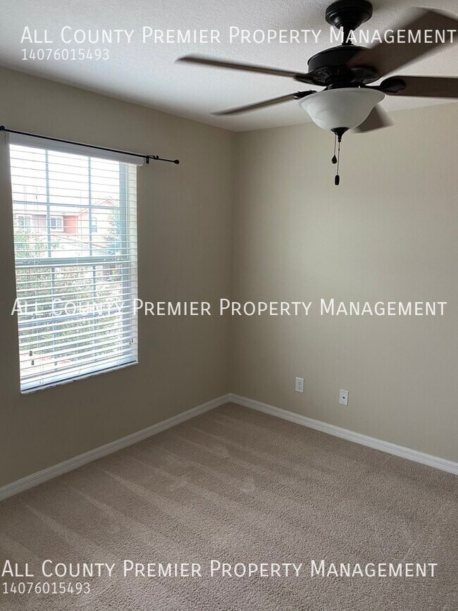 Building Photo - 2079 Bent Grass Ave